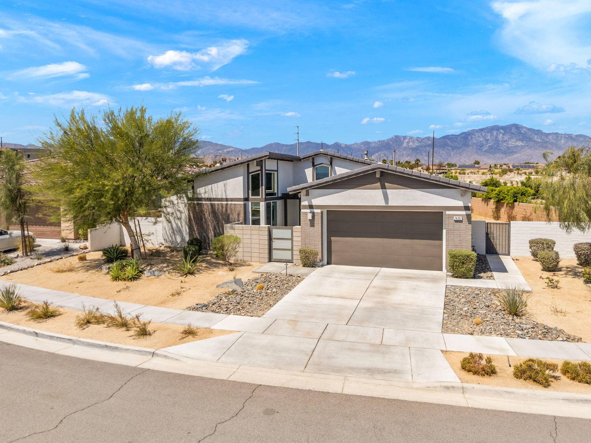 Palm Desert, CA 92211,74397 Zeppelin DR