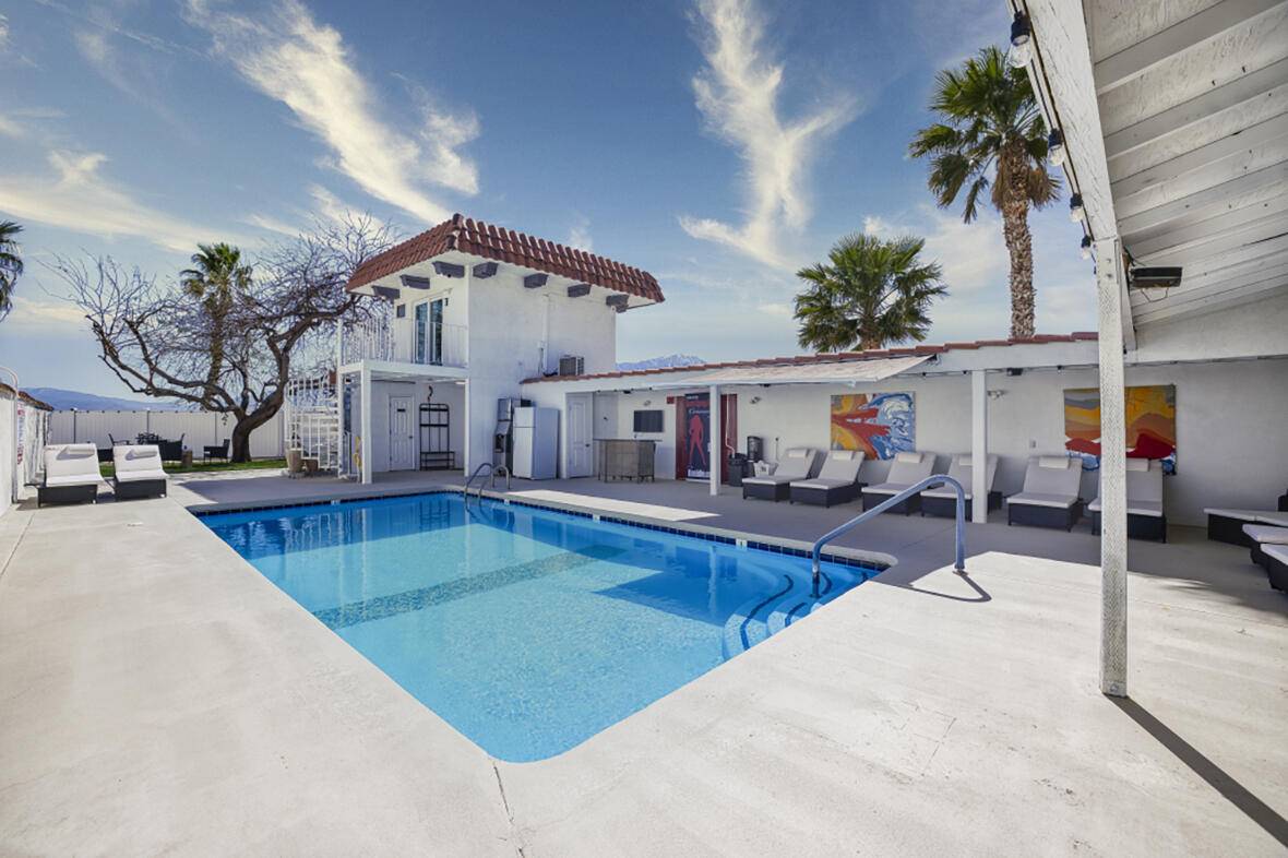 Desert Hot Springs, CA 92240,67780 Arena Blanca RD #2