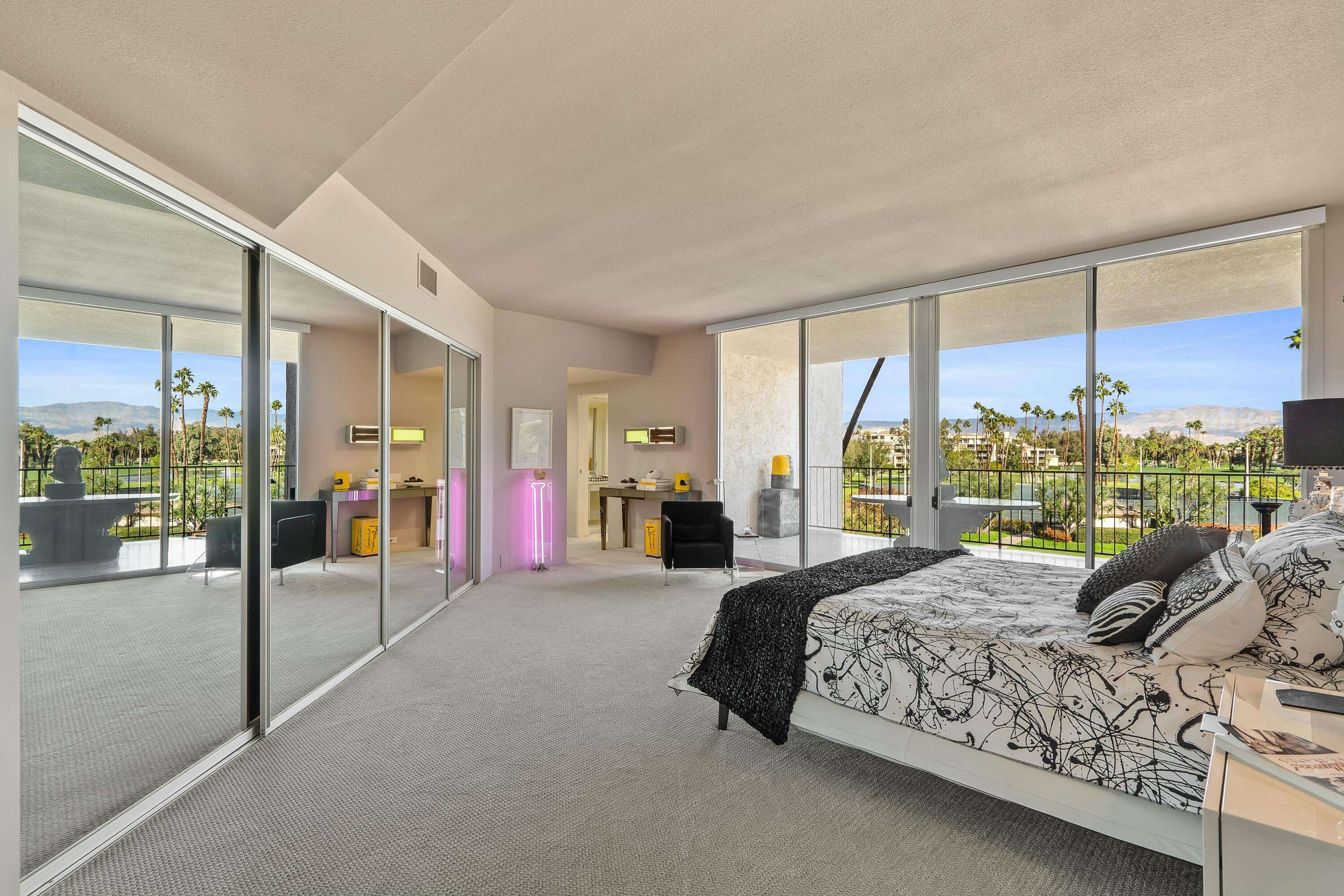Rancho Mirage, CA 92270,899 Island DR #304