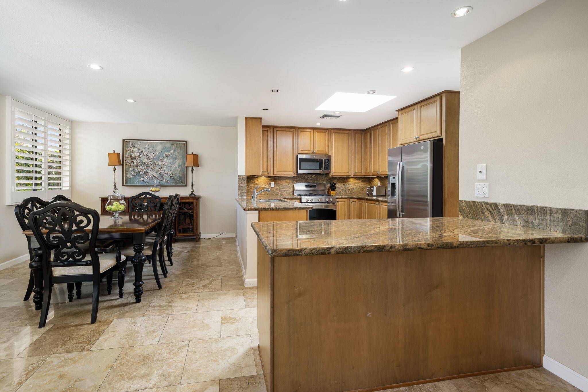 Rancho Mirage, CA 92270,2 Rutgers CT