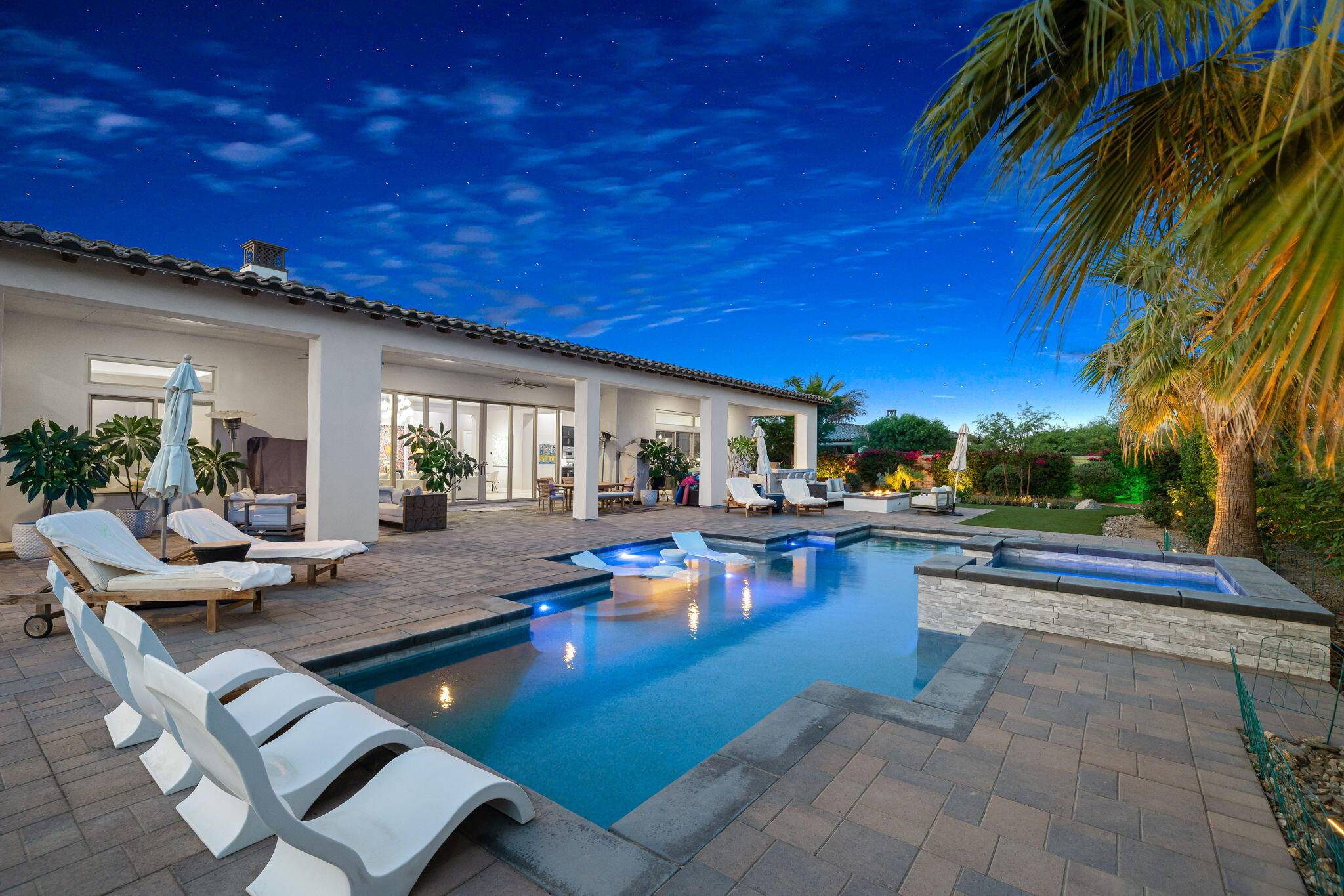 La Quinta, CA 92253,81439 Merv Griffin WAY