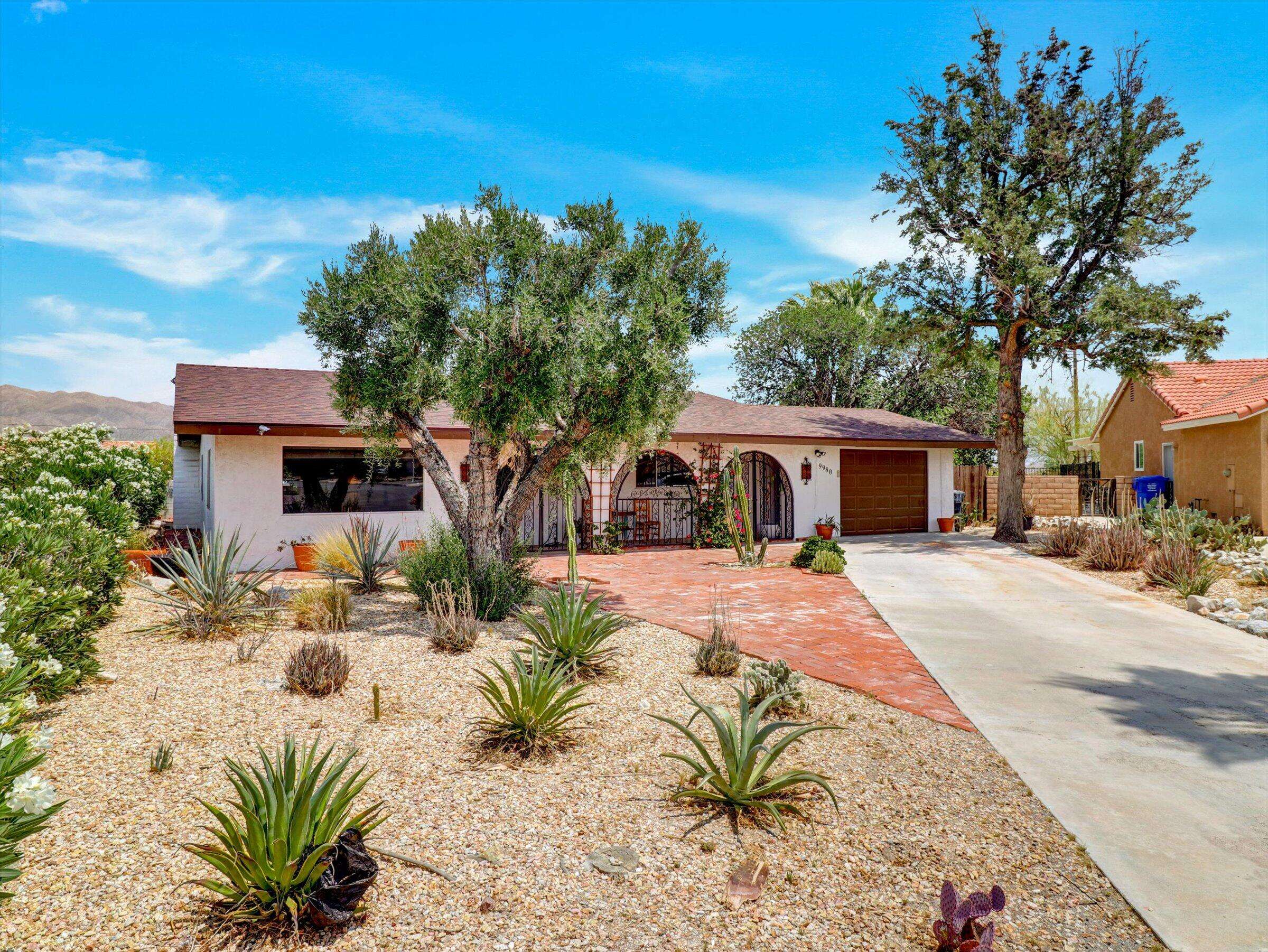 Desert Hot Springs, CA 92240,9980 Hoylake RD