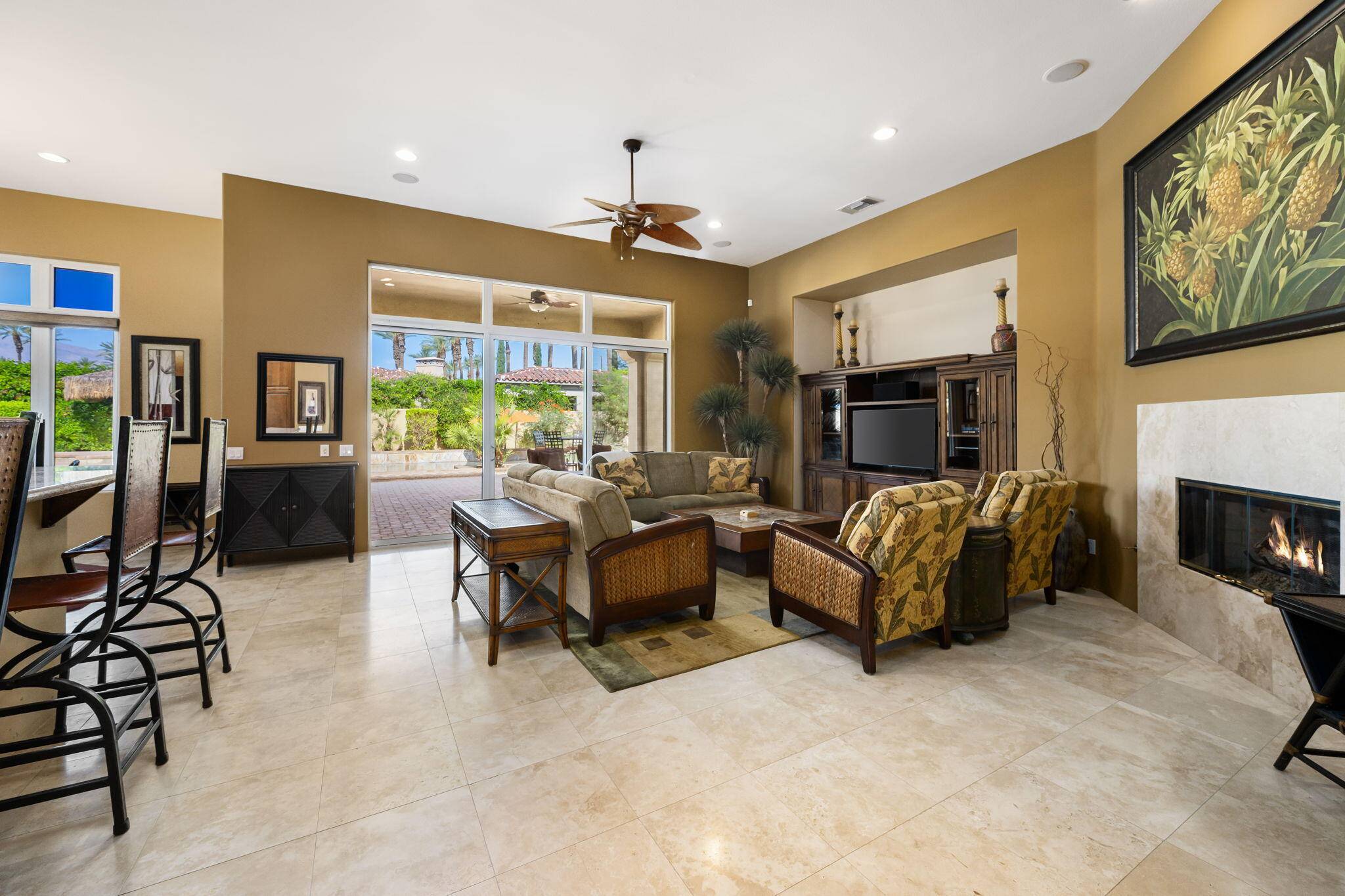 La Quinta, CA 92253,56222 Village DR