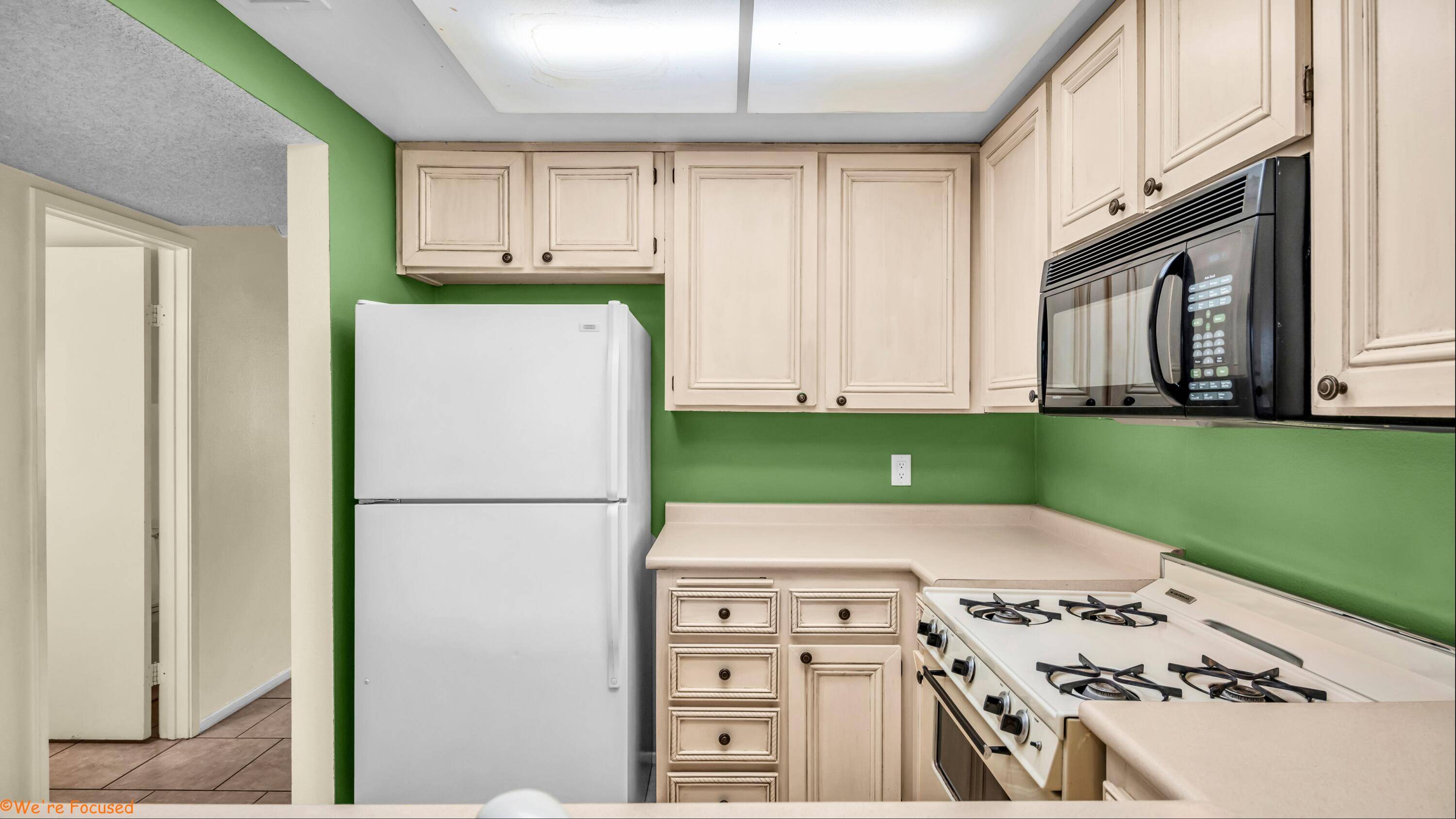 Cathedral City, CA 92234,44 Lakeview CIR