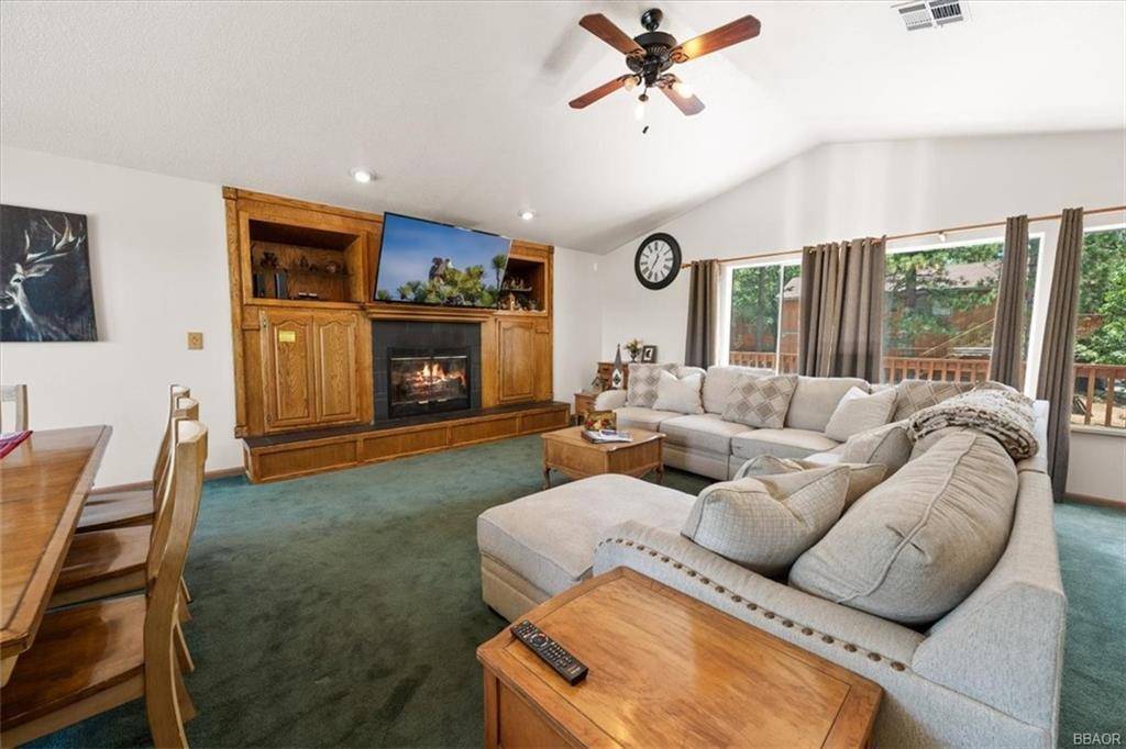 Big Bear City, CA 92314,1396 La Crescenta DR