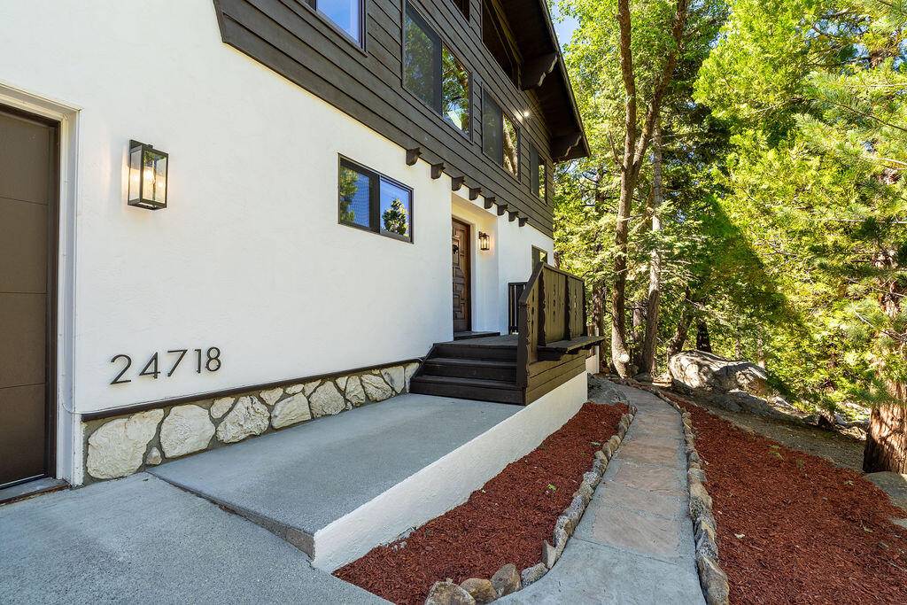 Idyllwild, CA 92549,24718 Fern Valley RD