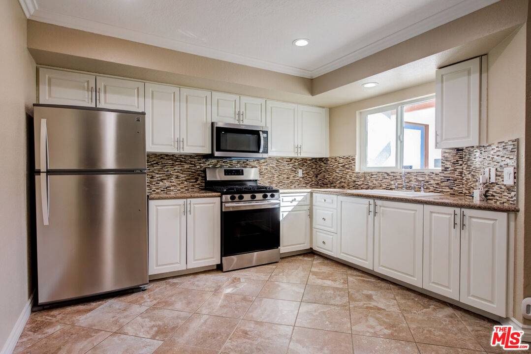 West Covina, CA 91792,2209 MONTANA ST