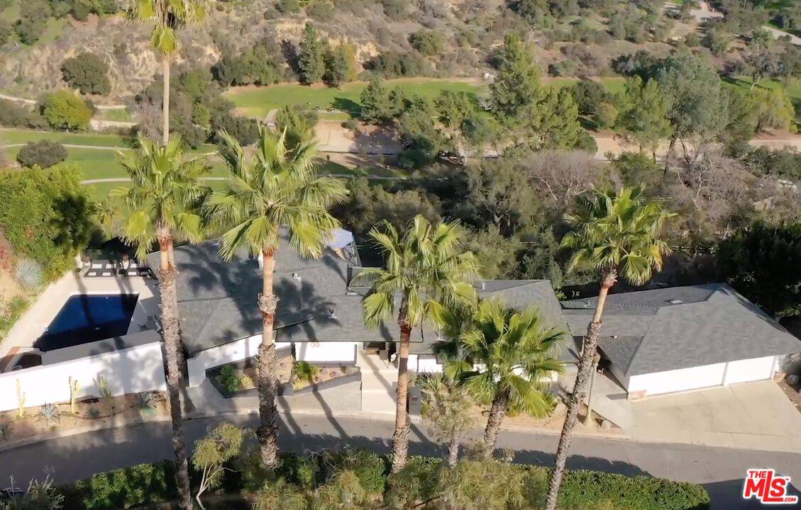 Pasadena, CA 91103,1939 DEVON RD