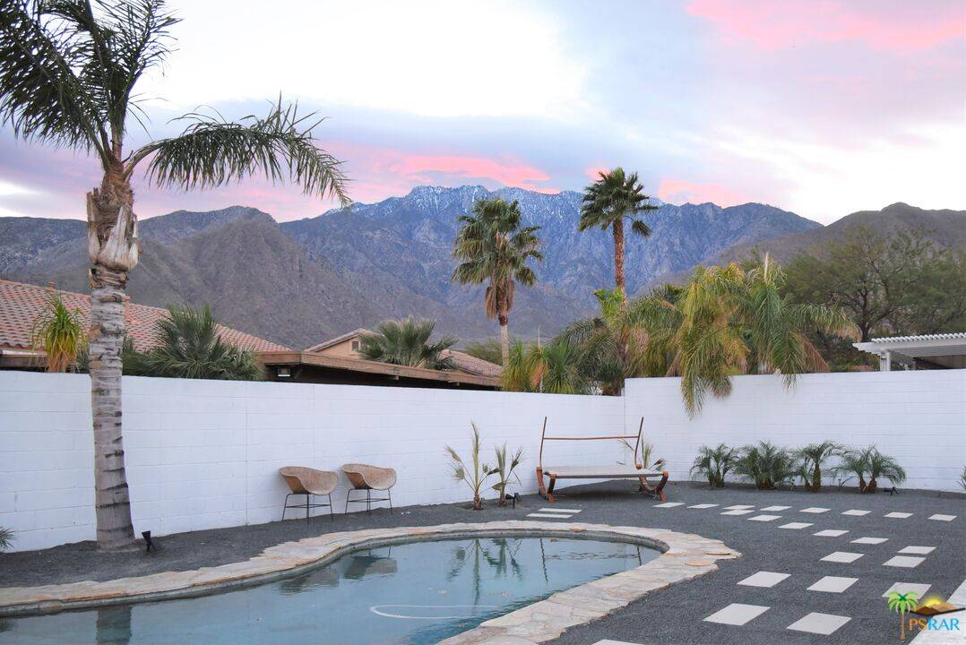 Palm Springs, CA 92262,851 MIRA GRANDE