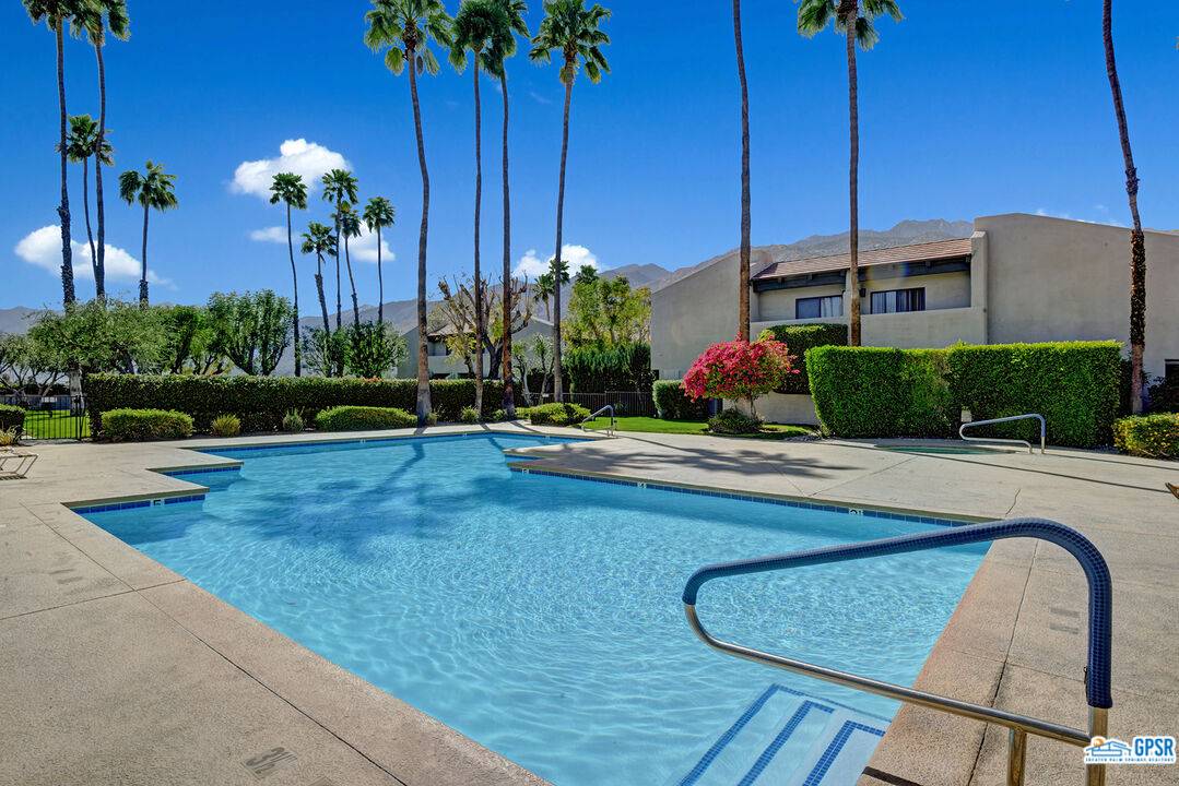 Palm Springs, CA 92262,1150 E AMADO RD #8B2