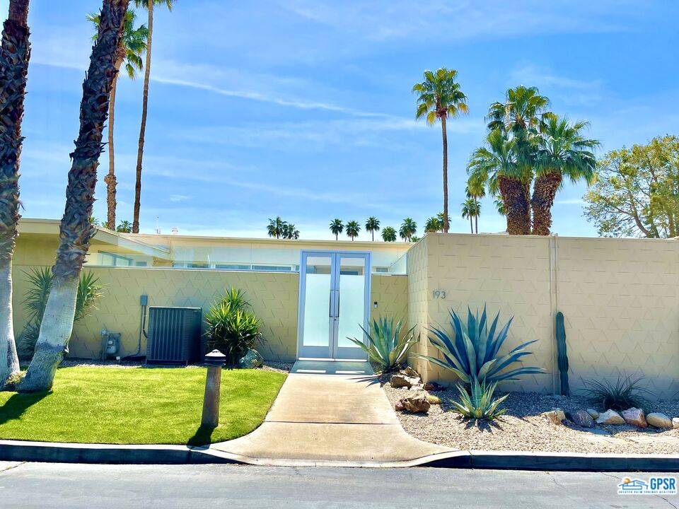 Palm Springs, CA 92264,193 DESERT DR