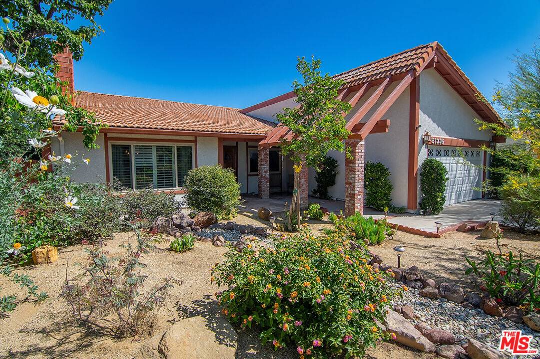 Chatsworth, CA 91311,21335 GERMAIN ST