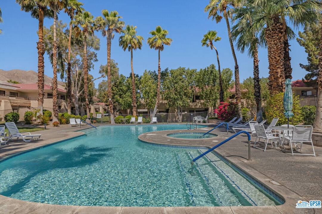 Palm Springs, CA 92262,2810 N ARCADIA CT #111