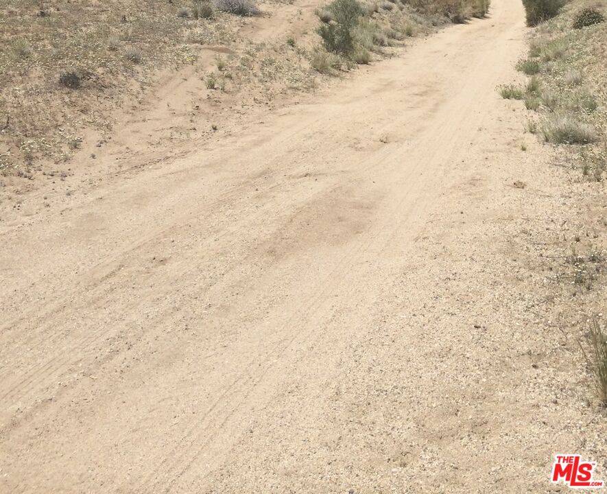 Desert Hot Springs, CA 92241,19005 Merganzer