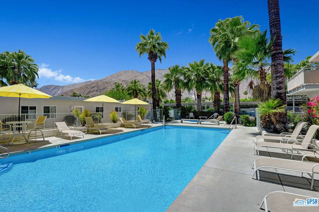 Palm Springs, CA 92262,155 W HERMOSA PL #4