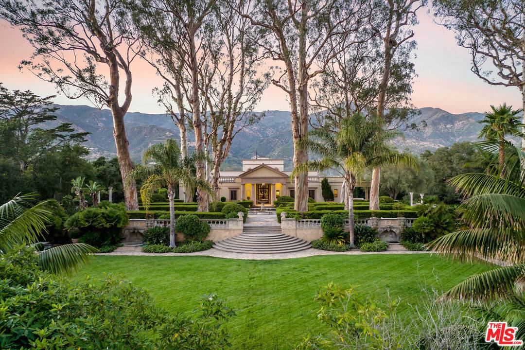 Montecito, CA 93108,838 Knapp Dr