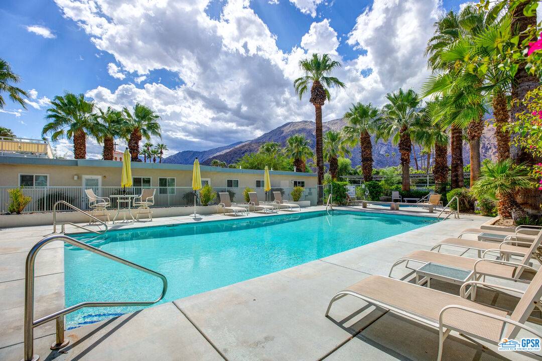 Palm Springs, CA 92262,155 W Hermosa Pl #6