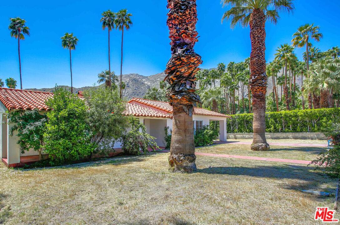 Palm Springs, CA 92262,535 CAMINO SUR