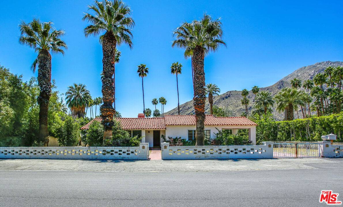 Palm Springs, CA 92262,535 CAMINO SUR