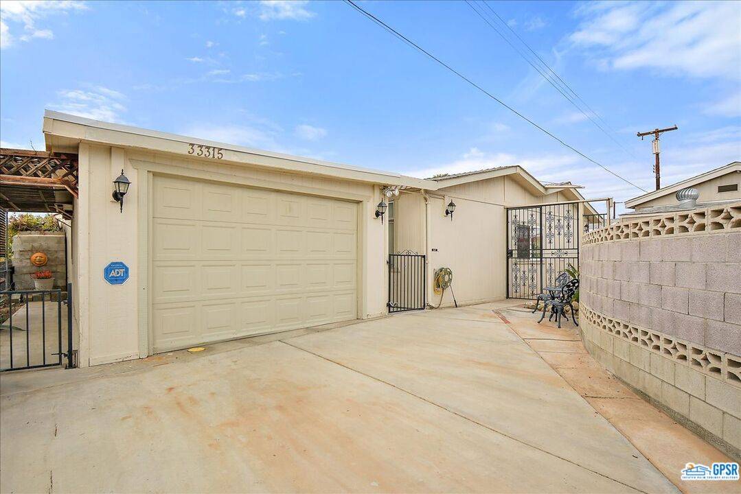 Thousand Palms, CA 92276,33315 Laura Dr