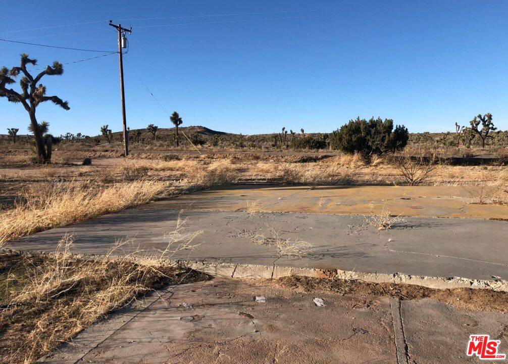 Yucca Valley, CA 92284,57215 Buena Vista Rd