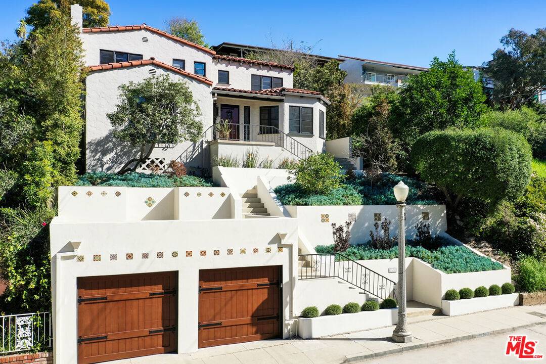 Los Angeles, CA 90039,2536 Armstrong Ave