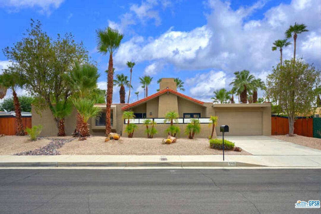 Palm Springs, CA 92262,550 N Burton Way