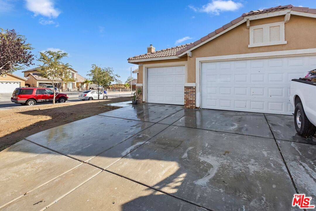 Adelanto, CA 92301,17969 Monroe Ct