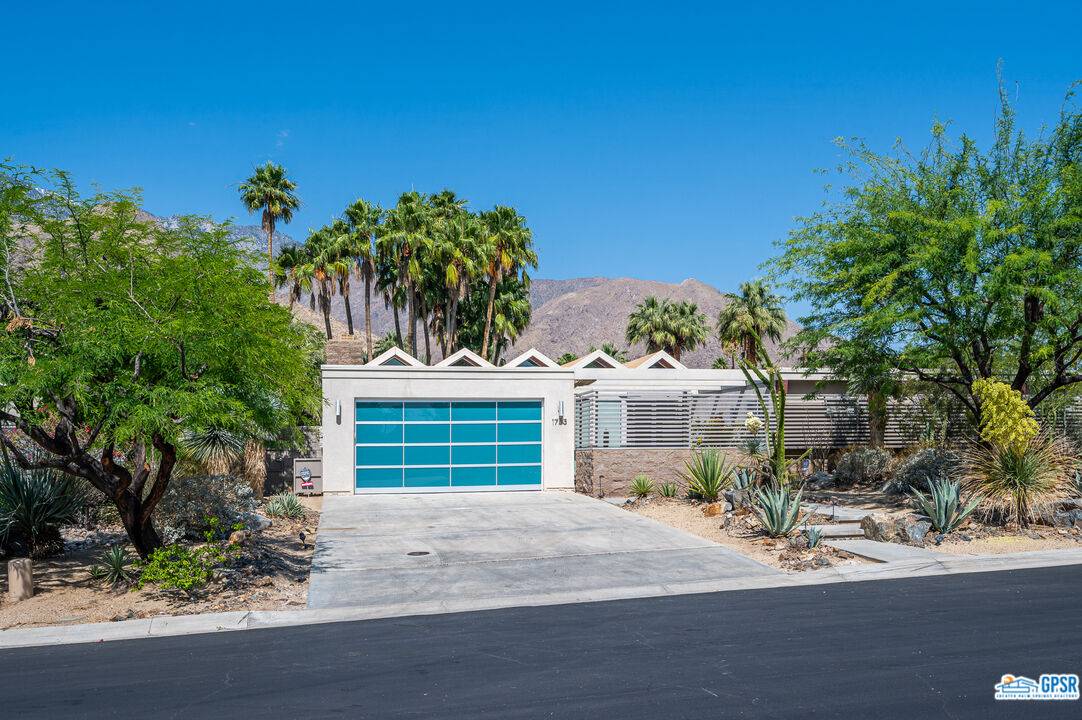 Palm Springs, CA 92262,1733 Royal Palm Ct