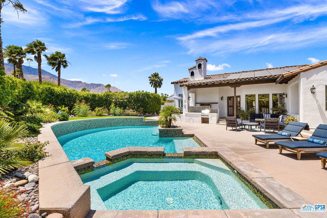 Palm Springs, CA 92262,1106 Villa Francea