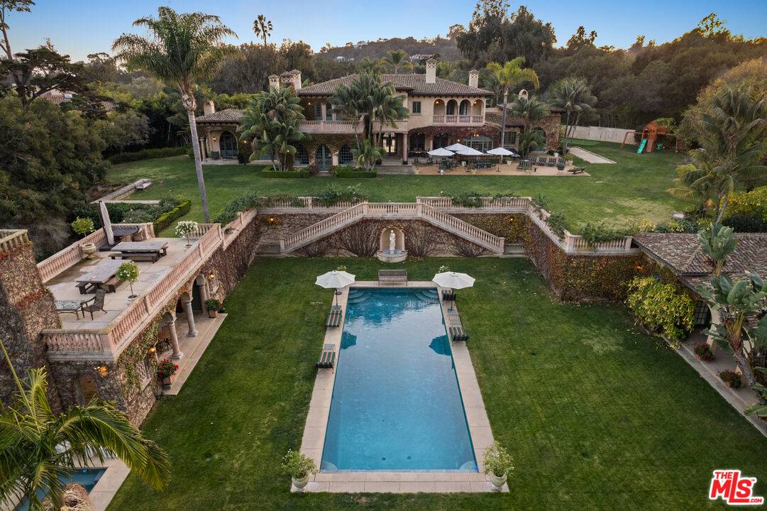 Montecito, CA 93108,2733 Sycamore Canyon Rd
