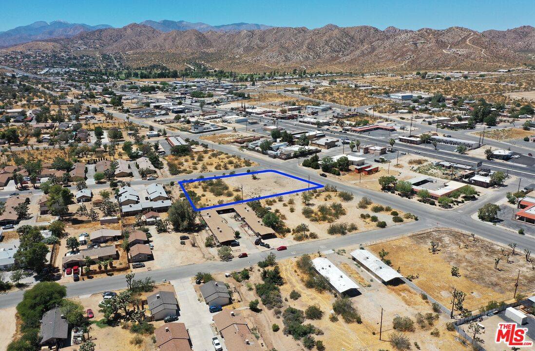 Yucca Valley, CA 92284,7405 Cherokee Trl