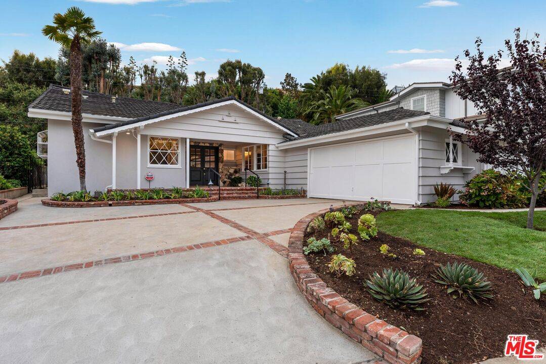 Pacific Palisades, CA 90272,659 Jacon Way