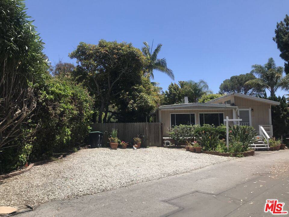 Malibu, CA 90265,154 Paradise Cove Rd