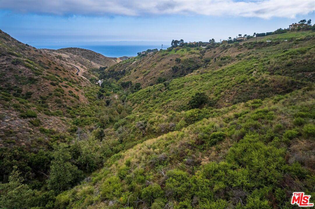 Malibu, CA 90265,4526 Latigo Canyon