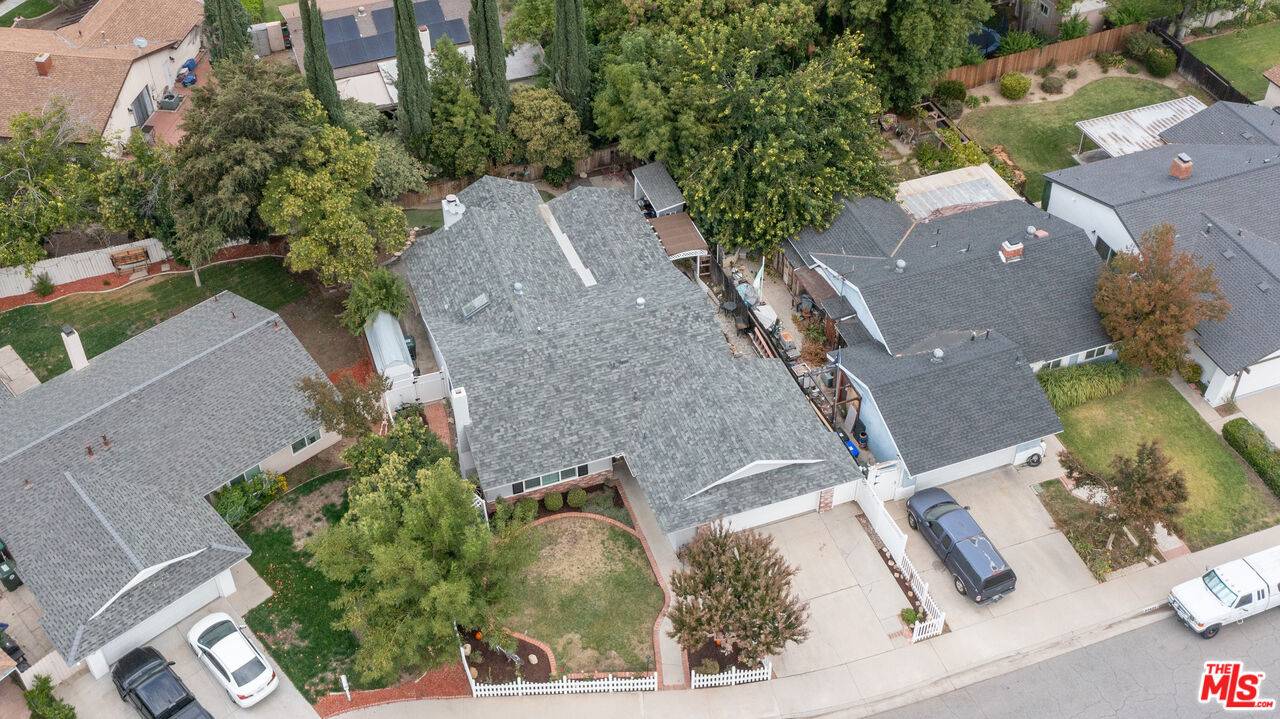 Newhall, CA 91321,24437 Denise Pl