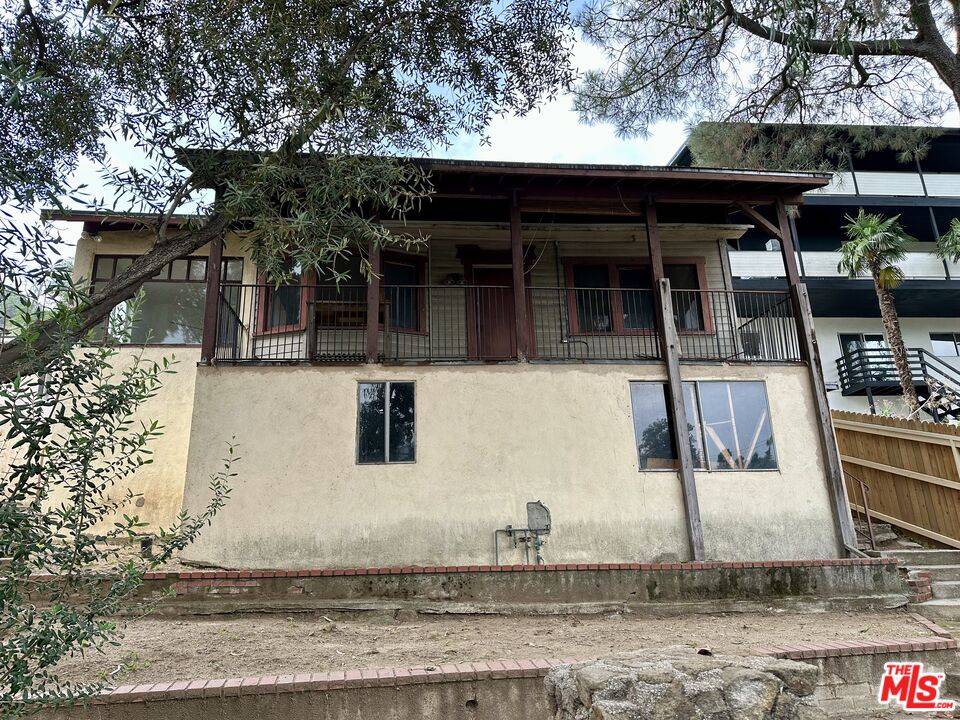 Los Angeles, CA 90068,6734 Woodrow Wilson Dr