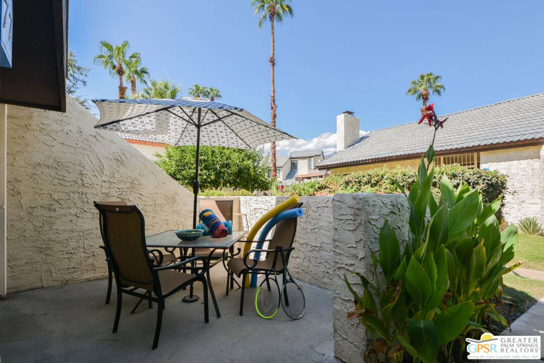 Palm Springs, CA 92264,77 Portola Dr