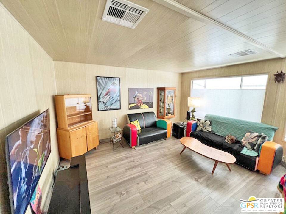 Palm Springs, CA 92264,272 Araby St