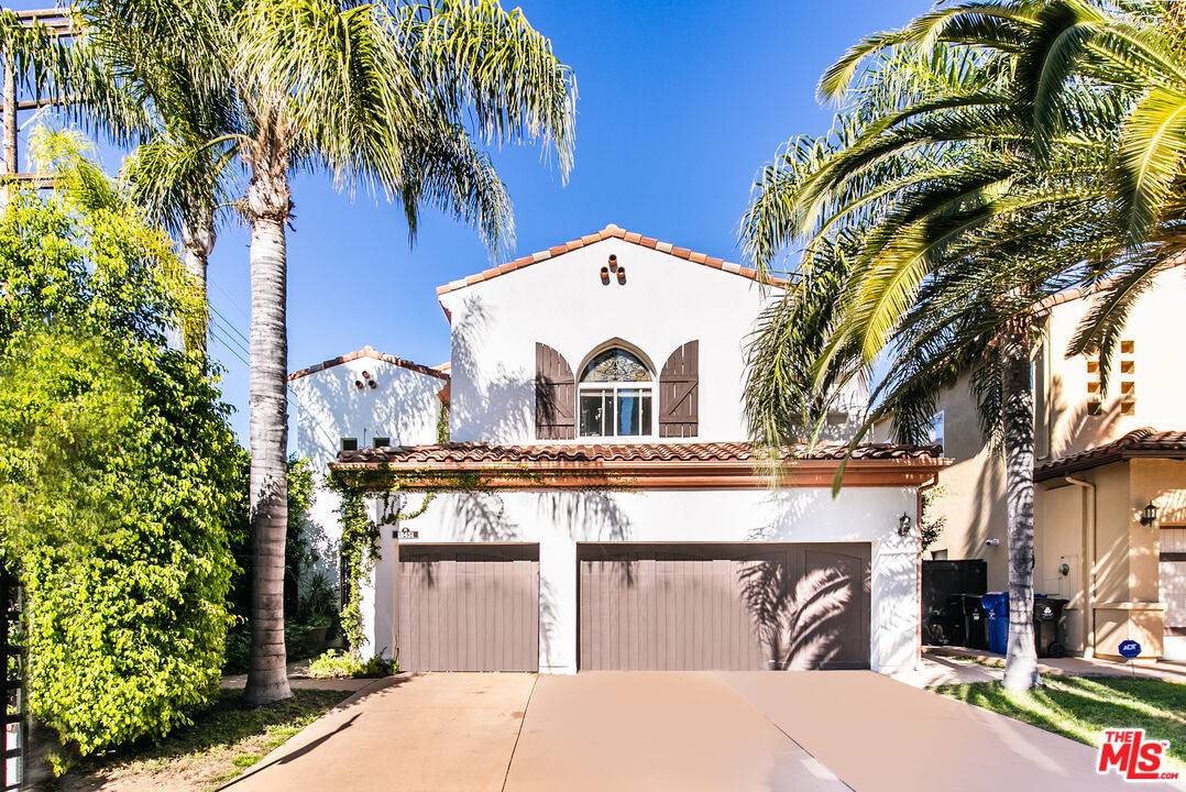 Tarzana, CA 91356,18451 Sunny Ln