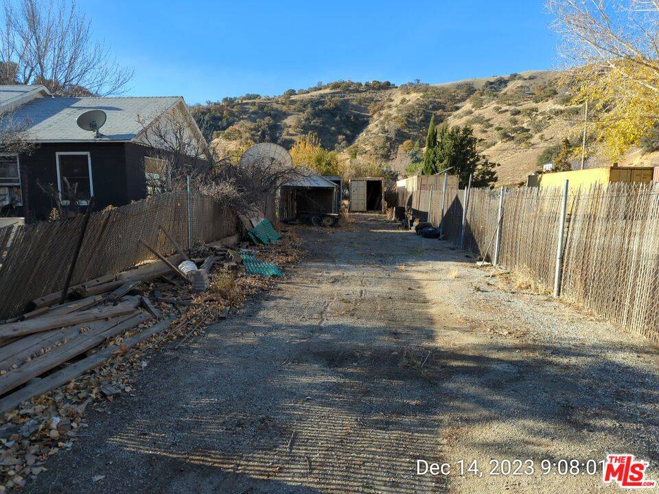 Lebec, CA 93243,2105 Lebec Rd