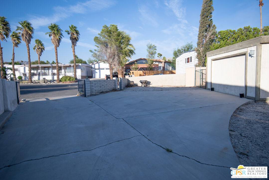 Desert Hot Springs, CA 92241,16760 Greenway Ct