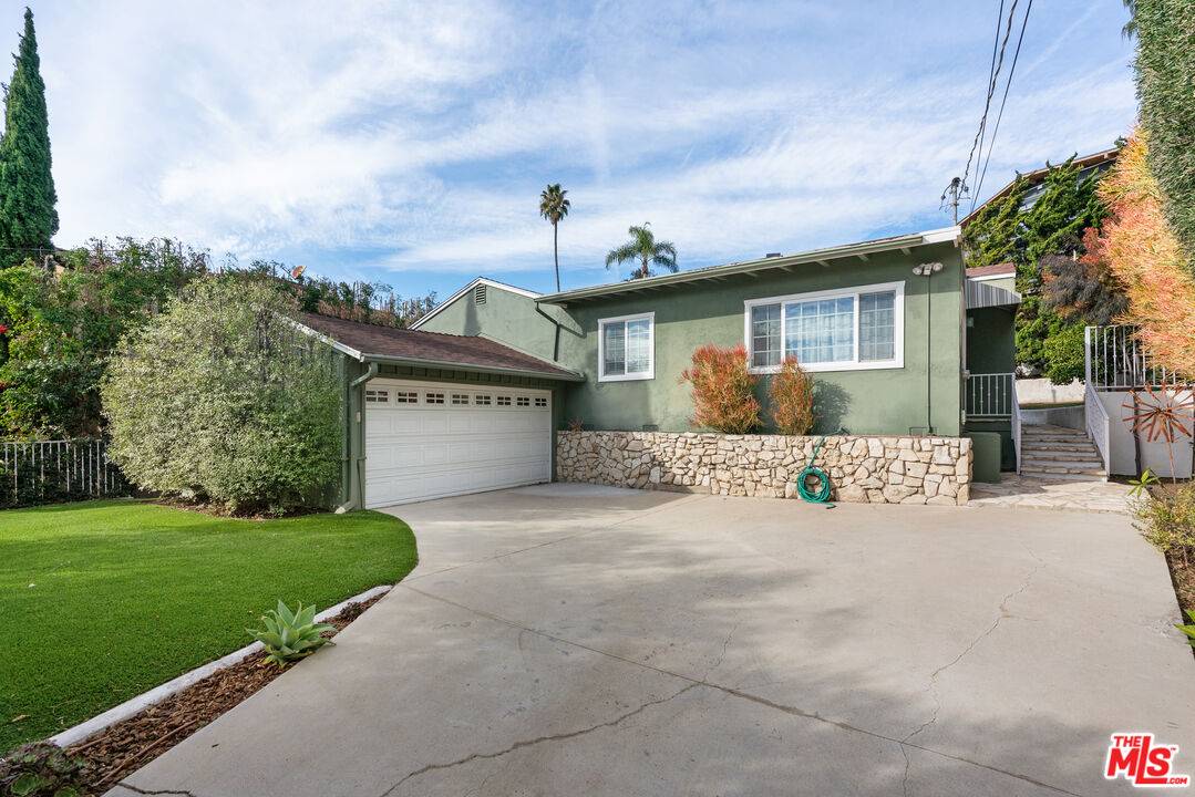 Pacific Palisades, CA 90272,14929 Whitfield Ave