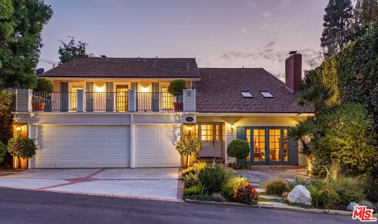 Pacific Palisades, CA 90272,1865 Michael Ln