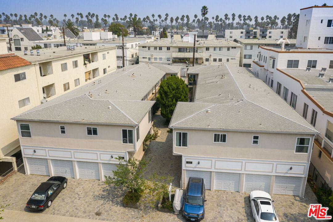 Santa Monica, CA 90403,943 2nd St