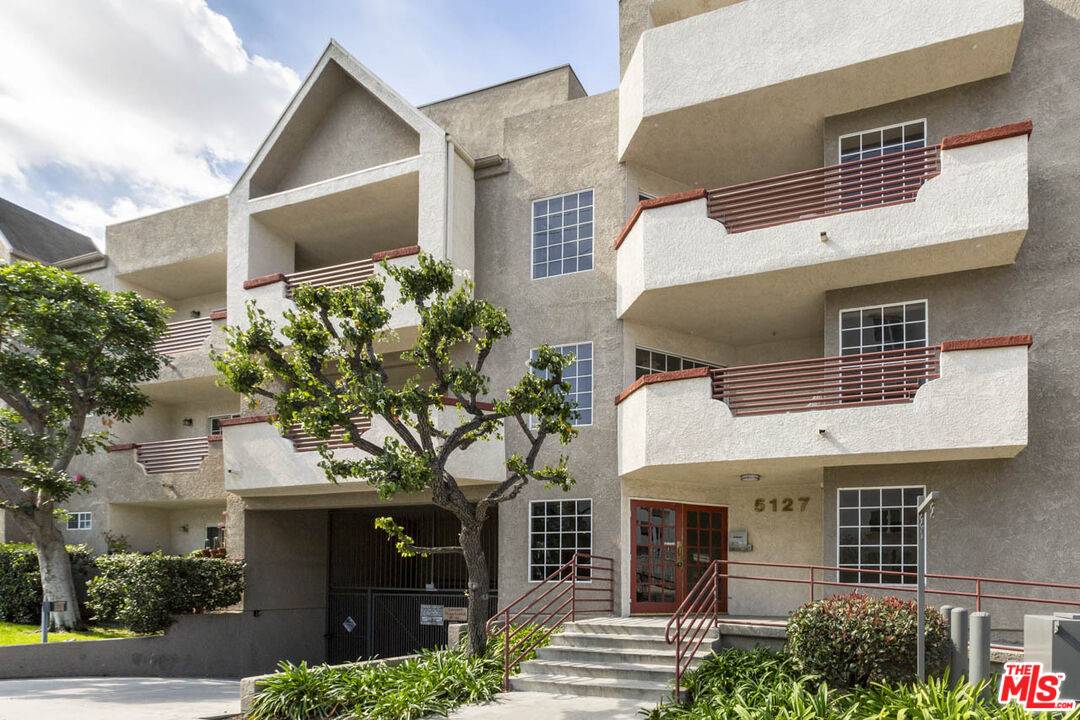 North Hollywood, CA 91601,5127 Klump Ave #304