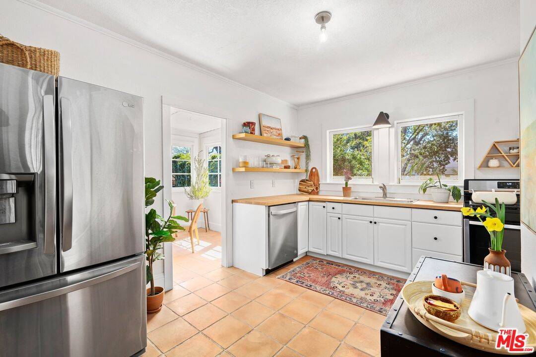 Ojai, CA 93023,708 N Montgomery St