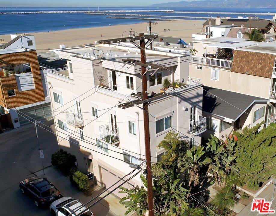Playa Del Rey, CA 90293,6521 Pacific Ave