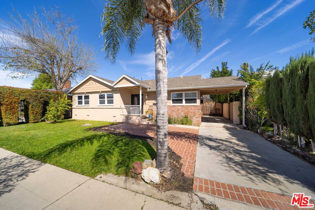 Tarzana, CA 91335,19517 Friar St