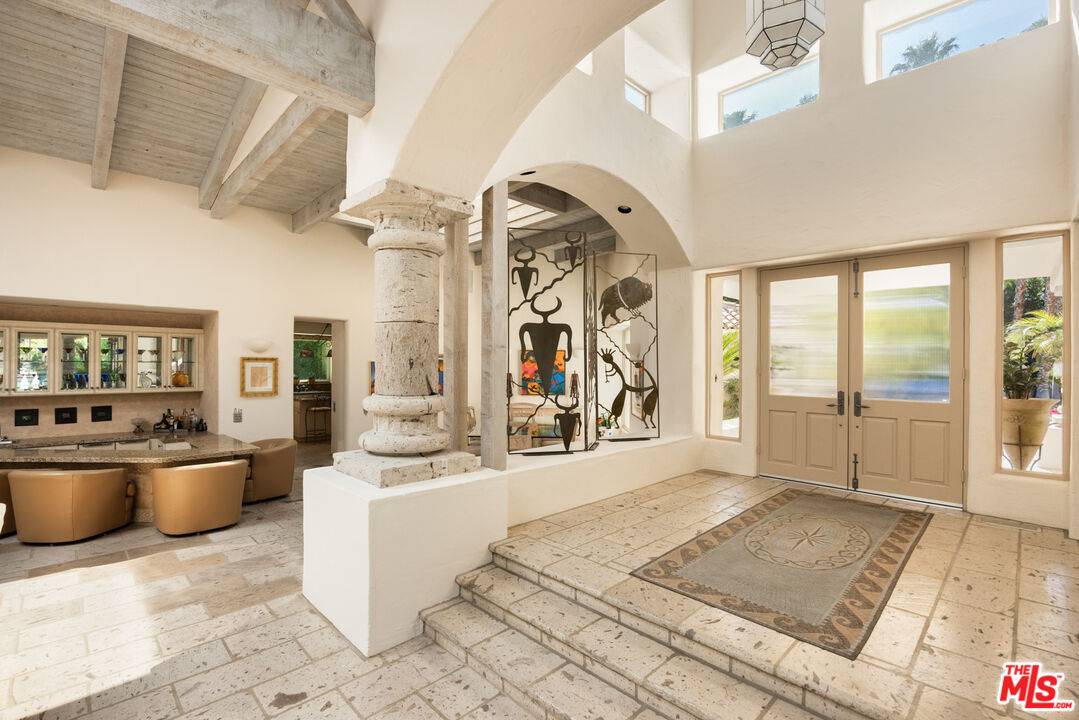 Palm Springs, CA 92264,64460 Via Amante